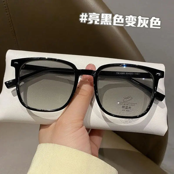Smart Photochromic Oversized Glasses Women Square Frame Light Adaptive No Makeup Look High Quality Optical Protection Eyewear