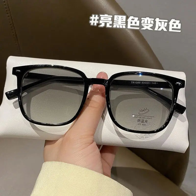 Smart Photochromic Oversized Glasses Women Square Frame Light Adaptive No Makeup Look High Quality Optical Protection Eyewear