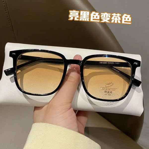 Smart Photochromic Oversized Glasses Women Square Frame Light Adaptive No Makeup Look High Quality Optical Protection Eyewear